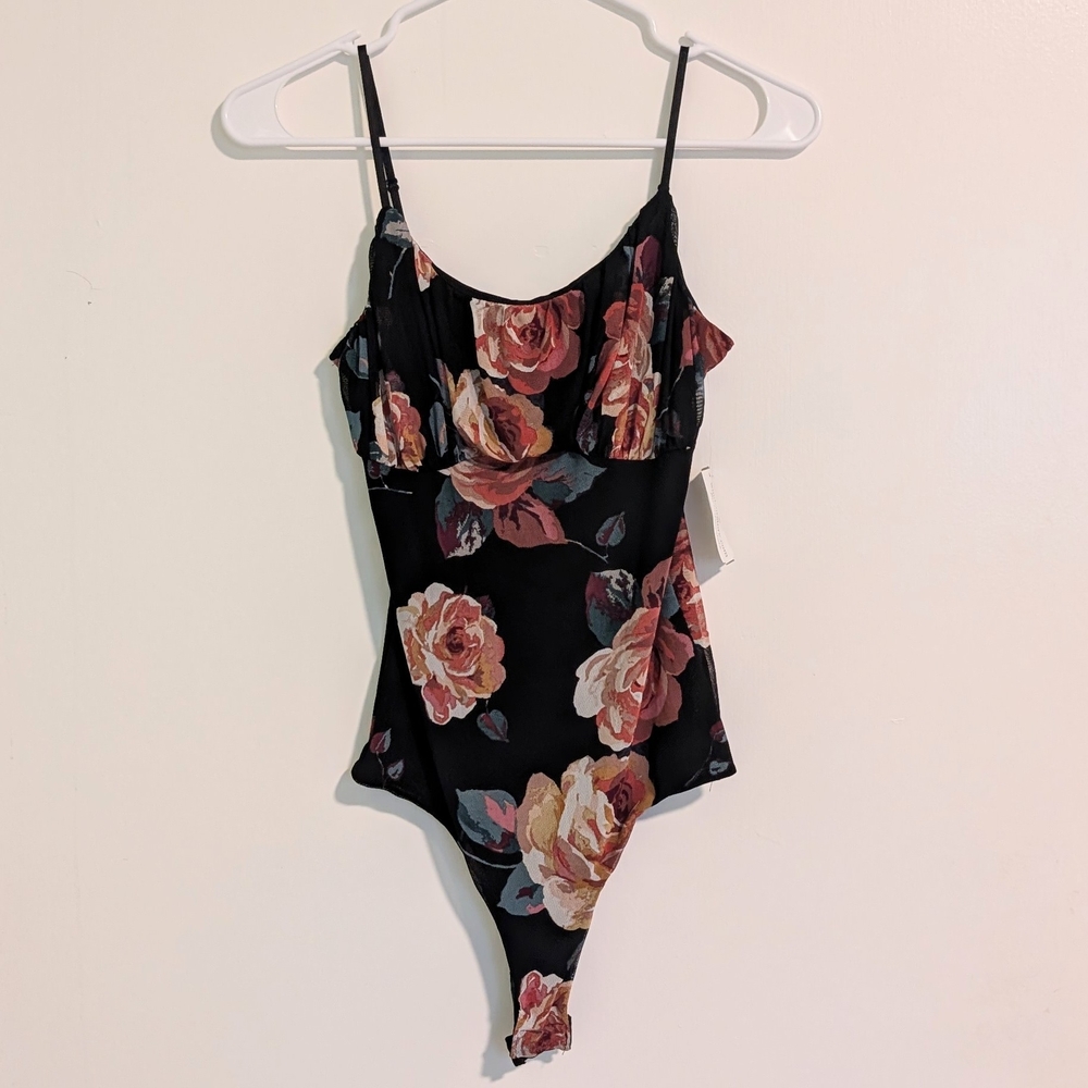NWT Windsor Women's Black And Pink Floral Sleeveless Bodysuit Size Medium